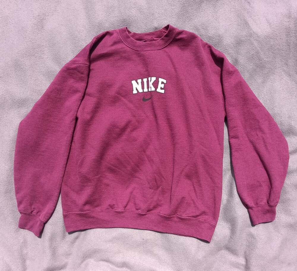 Nike Maroon Center Swoosh Spell Out Crewneck Sweatshirt Women’s Medium Pullover